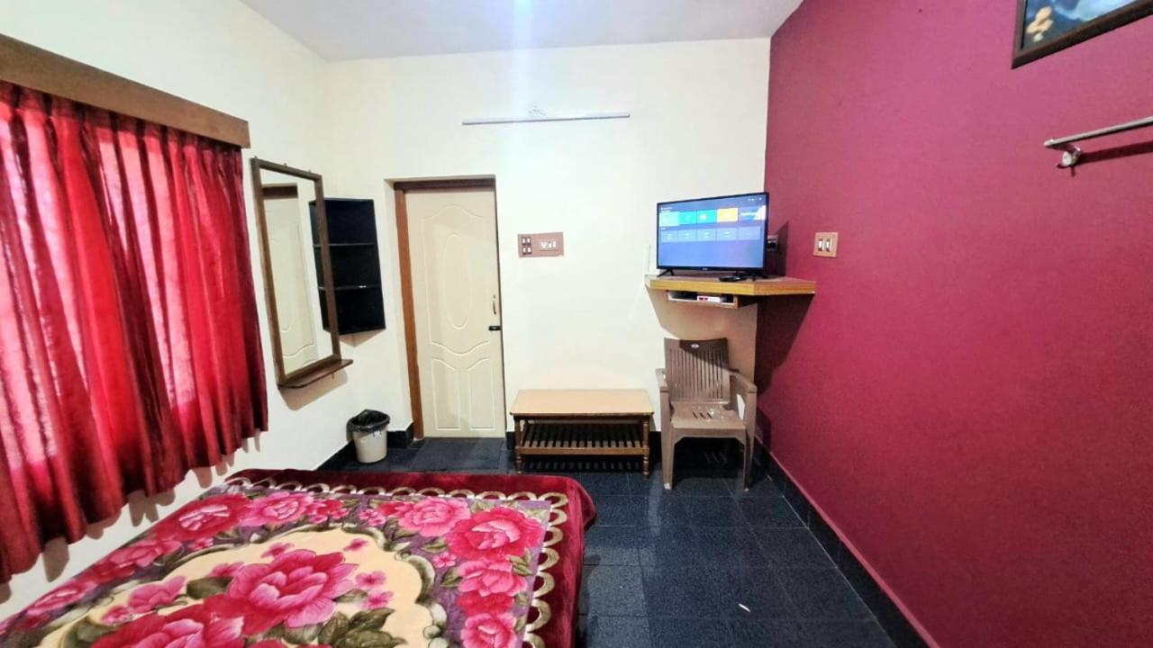 Sona Holidays Inn Kodaikanal Exterior photo